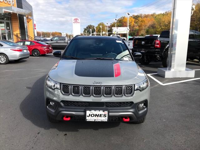 2024 Jeep Compass COMPASS TRAILHAWK 4X4