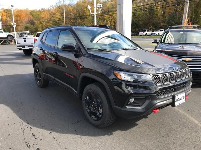 2024 Jeep Compass COMPASS TRAILHAWK 4X4