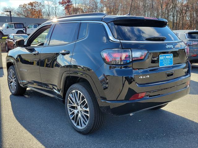 2024 Jeep Compass COMPASS LIMITED 4X4