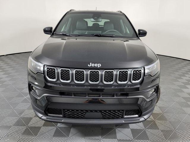 2024 Jeep Compass COMPASS LATITUDE 4X4