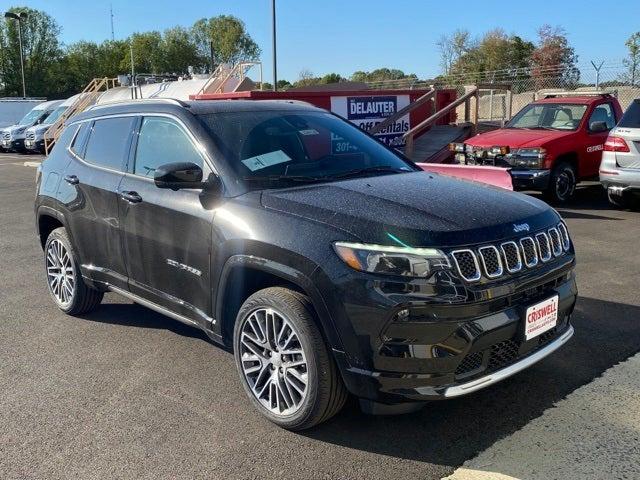 2024 Jeep Compass COMPASS LIMITED 4X4