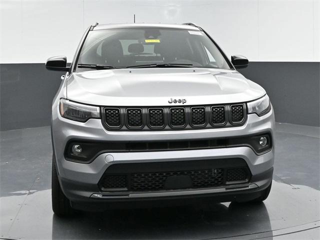 2024 Jeep Compass COMPASS LATITUDE 4X4