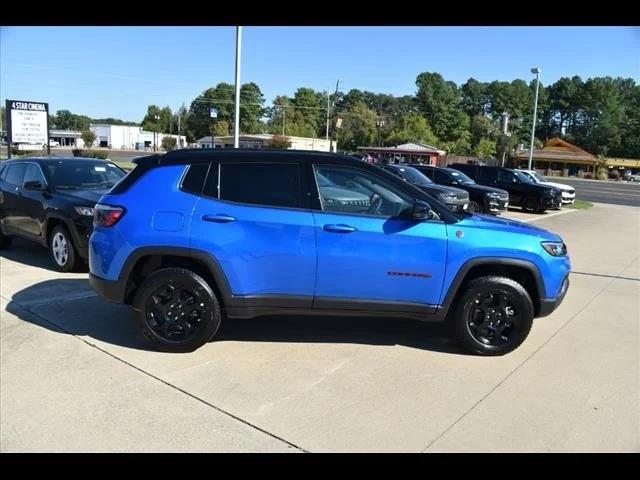 2024 Jeep Compass COMPASS TRAILHAWK 4X4