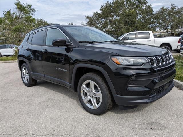 2024 Jeep Compass COMPASS LATITUDE 4X4