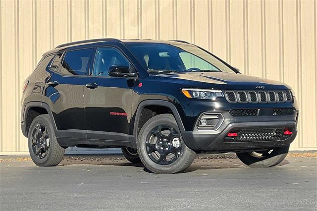 2024 Jeep Compass COMPASS TRAILHAWK 4X4