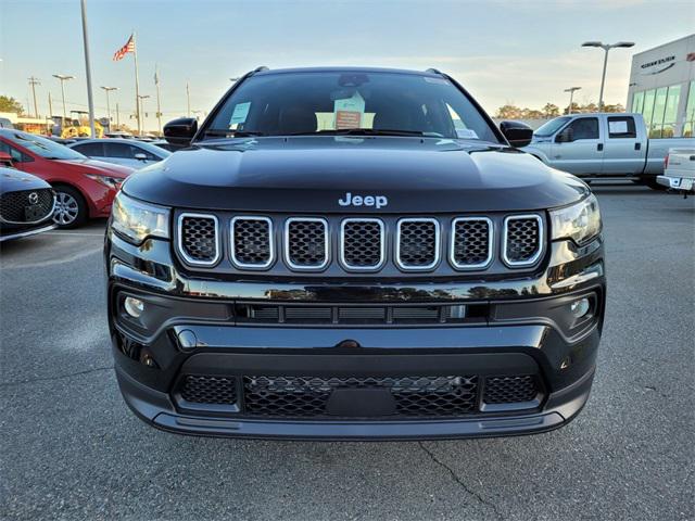 2024 Jeep Compass COMPASS LATITUDE 4X4