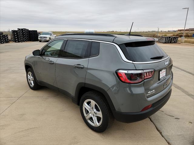 2024 Jeep Compass COMPASS LATITUDE 4X4