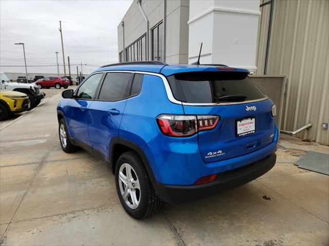 2024 Jeep Compass COMPASS LATITUDE 4X4