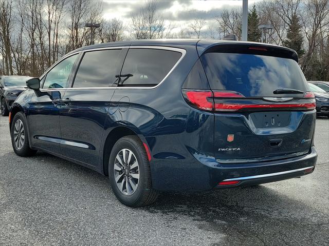 2023 Chrysler Pacifica Plug-In Hybrid PACIFICA PLUG-IN HYBRID TOURING L