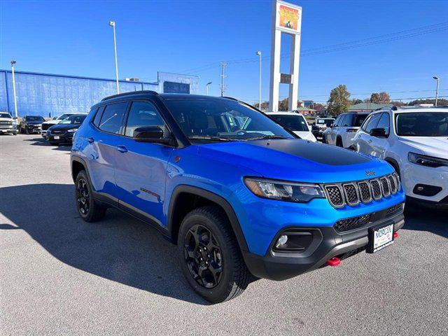 2024 Jeep Compass COMPASS TRAILHAWK 4X4