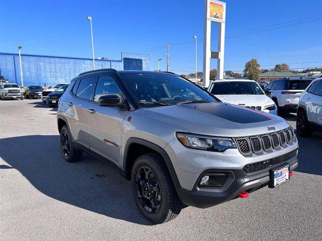 2024 Jeep Compass COMPASS TRAILHAWK 4X4