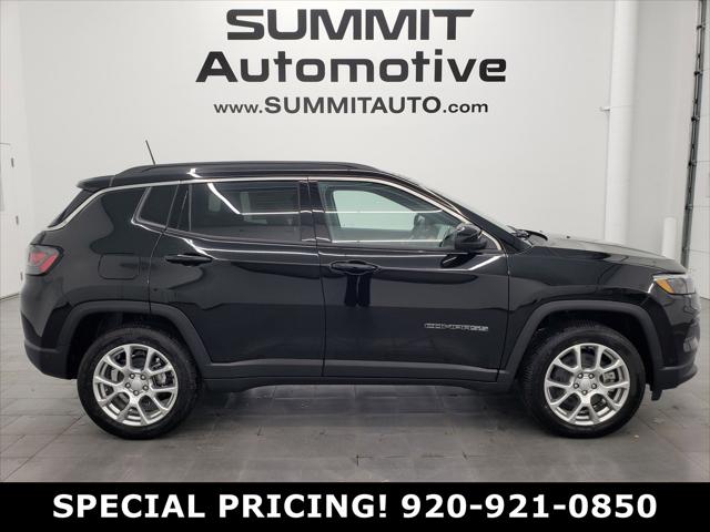 2024 Jeep Compass COMPASS LATITUDE LUX 4X4