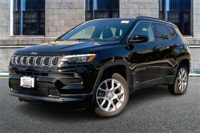 2024 Jeep Compass COMPASS LATITUDE LUX 4X4