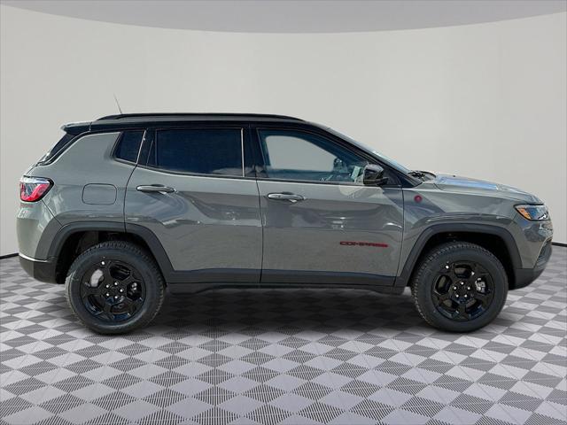 2024 Jeep Compass COMPASS TRAILHAWK 4X4