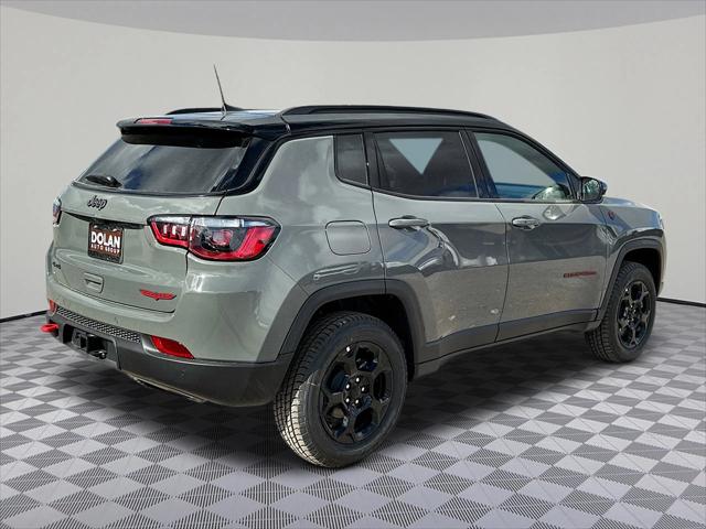 2024 Jeep Compass COMPASS TRAILHAWK 4X4