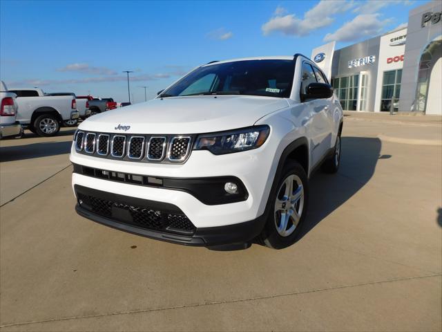 2024 Jeep Compass COMPASS LATITUDE 4X4