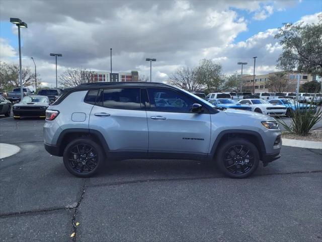 2024 Jeep Compass COMPASS LATITUDE 4X4