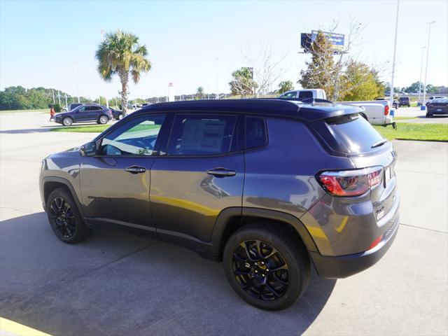 2024 Jeep Compass COMPASS LATITUDE 4X4