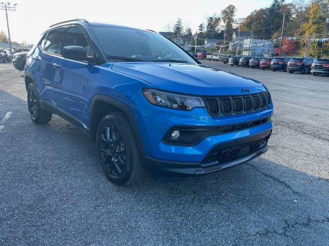 2024 Jeep Compass COMPASS LATITUDE 4X4