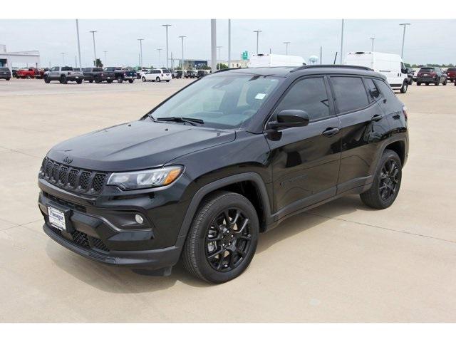 2024 Jeep Compass COMPASS LATITUDE 4X4