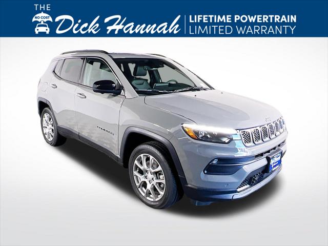 2024 Jeep Compass COMPASS LATITUDE LUX 4X4