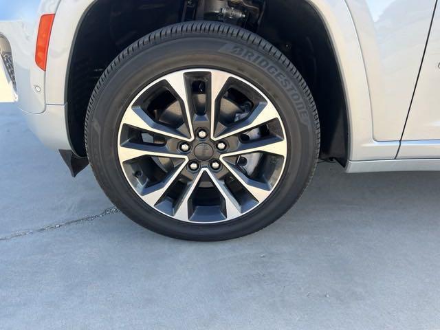 2023 Jeep Grand Cherokee GRAND CHEROKEE L OVERLAND 4X4