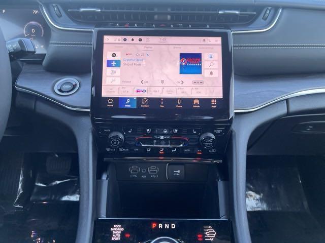 2023 Jeep Grand Cherokee GRAND CHEROKEE L OVERLAND 4X4