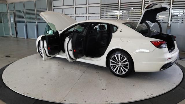 2022 Maserati Quattroporte Modena