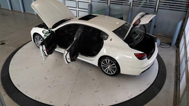 2022 Maserati Quattroporte Modena