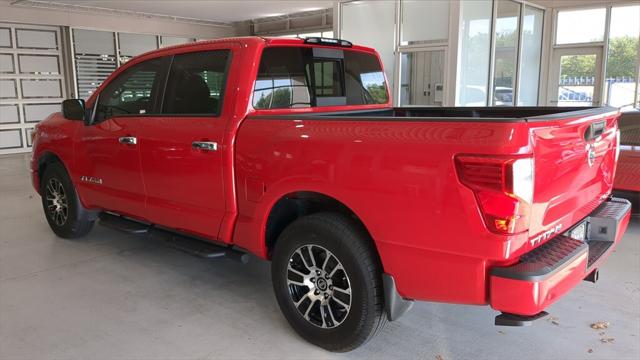 2021 Nissan Titan Crew Cab SV 4x4