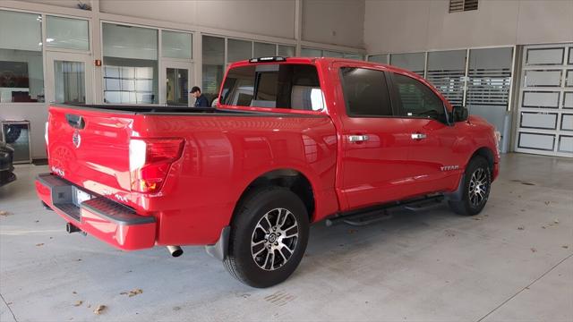 2021 Nissan Titan Crew Cab SV 4x4