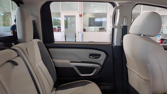 2021 Nissan Titan Crew Cab SV 4x4