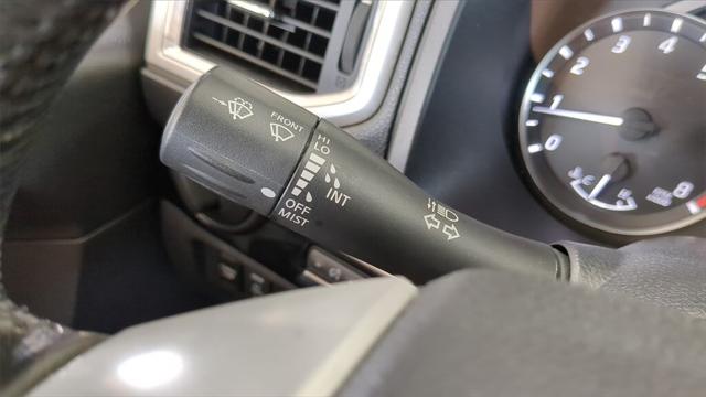 2021 Nissan Titan Crew Cab SV 4x4