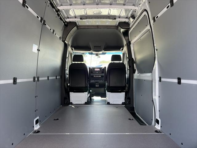 2023 Mercedes-Benz Sprinter 2500 High Roof 4-Cyl Diesel HO