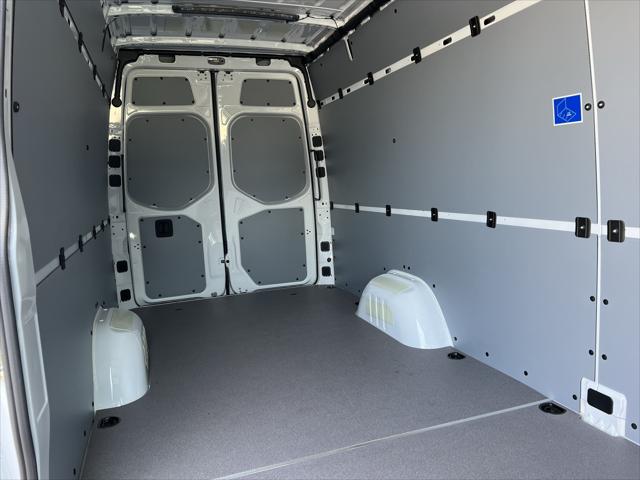 2023 Mercedes-Benz Sprinter 2500 High Roof 4-Cyl Diesel HO