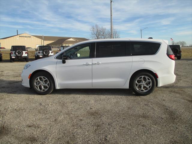 2024 Chrysler Pacifica PACIFICA LIMITED