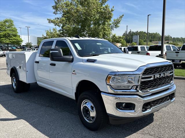 2024 RAM Ram 3500 RAM 3500 TRADESMAN CREW CAB 4X4 8 BOX