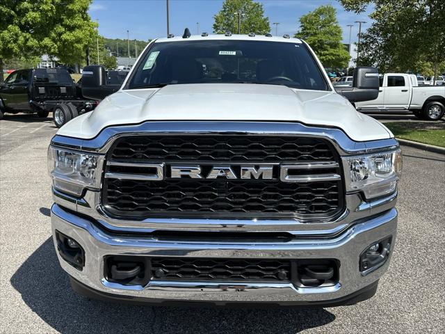 2024 RAM Ram 3500 RAM 3500 TRADESMAN CREW CAB 4X4 8 BOX