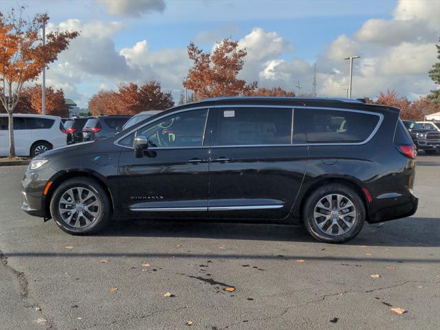 2024 Chrysler Pacifica Plug-In Hybrid PACIFICA PLUG-IN HYBRID PINNACLE