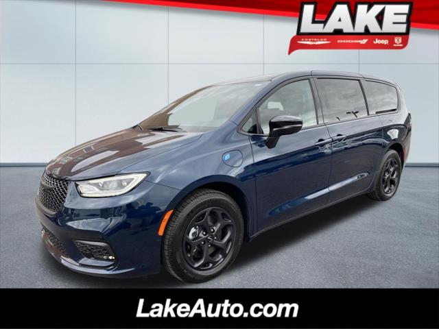 2024 Chrysler Pacifica Plug-In Hybrid PACIFICA PLUG-IN HYBRID S APPEARANCE