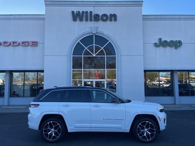 2024 Jeep Grand Cherokee GRAND CHEROKEE SUMMIT RESERVE 4X4