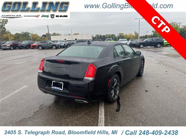 2023 Chrysler Chrysler 300 300 TOURING L RWD