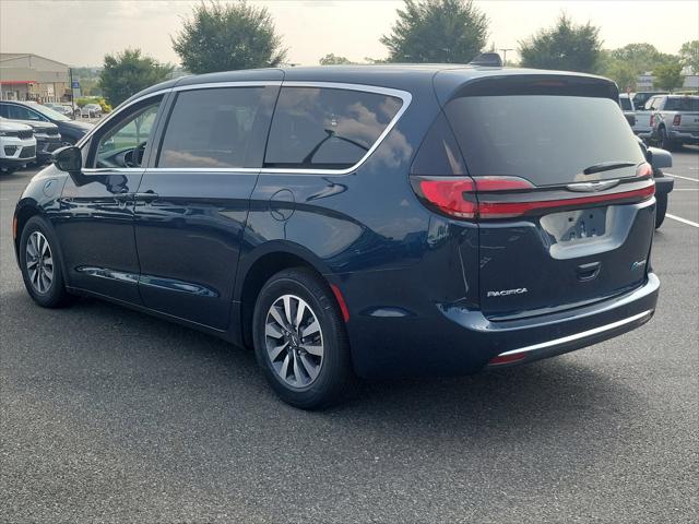 2024 Chrysler Pacifica Plug-In Hybrid PACIFICA PLUG-IN HYBRID SELECT