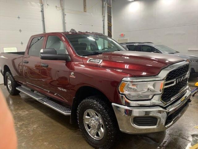 2022 RAM 3500 Tradesman Crew Cab 4x4 8 Box