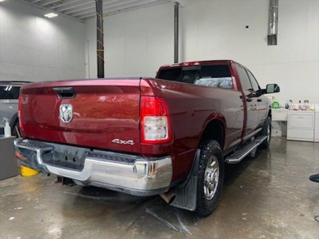 2022 RAM 3500 Tradesman Crew Cab 4x4 8 Box