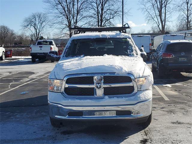 2023 RAM Ram 1500 Classic RAM 1500 CLASSIC TRADESMAN CREW CAB 4X4 57 BOX