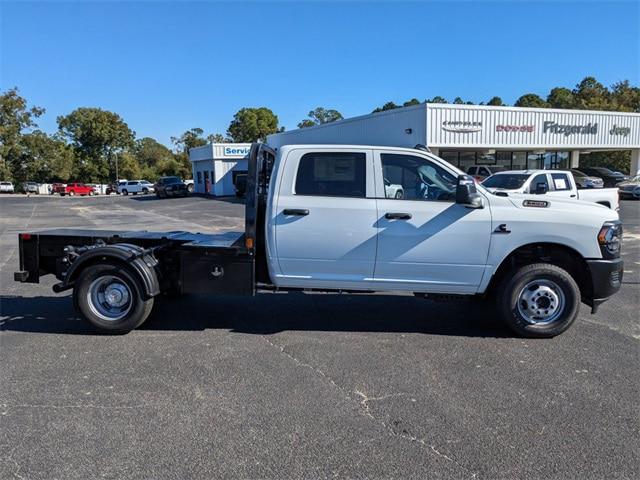 2024 RAM Ram 3500 Chassis Cab RAM 3500 TRADESMAN CREW CAB CHASSIS 4X4 60 CA