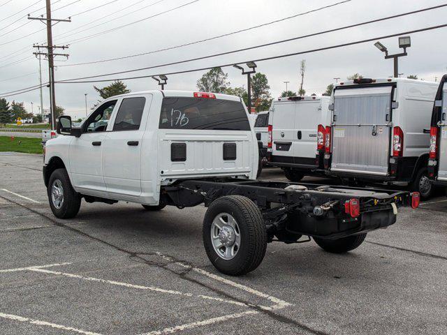 2023 RAM Ram 3500 Chassis Cab RAM 3500 TRADESMAN CREW CAB CHASSIS 4X4 60 CA