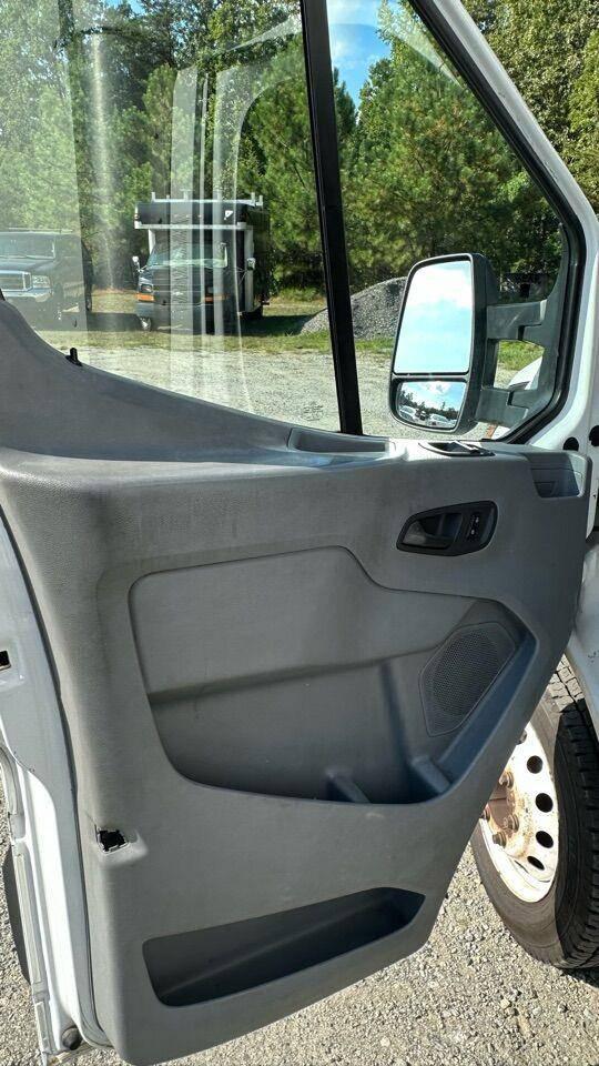 2015 Ford Transit Cutaway T-350