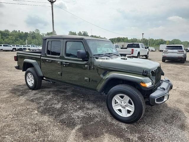 2022 Jeep Gladiator Sport S 4x4 2022 Jeep Gladiator Sport S 4x4